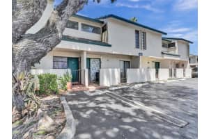 10826 Sw 72nd St 25, Miami