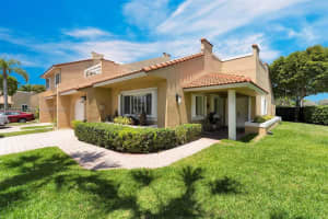 5161 Nw 102nd Ct, Doral