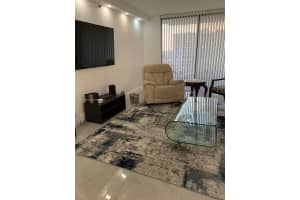 3300 Ne 192nd St 1506, Aventura