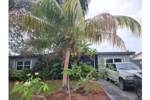2740 Sw 46th Ct, Dania Beach