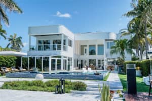 934 S Southlake Dr, Hollywood