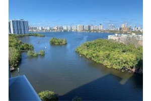 16385 Biscayne Blvd 1417, North Miami Beach