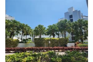 50 Ocean Lane Dr 201, Key Biscayne
