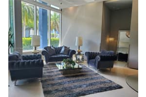 275 Ne 18th St 901, Miami