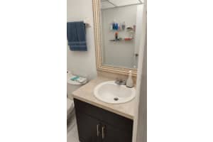 7925 S Colony Cir S 210, Tamarac