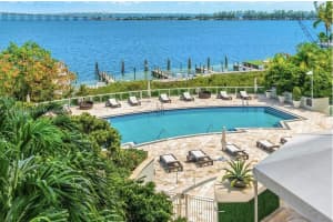 1643 Brickell Ave 704, Miami
