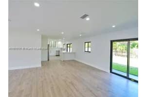 11750 Sw 112th Ave Rd, Miami