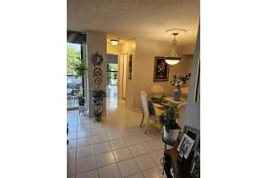 11780 Sw 18th St 327-2, Miami