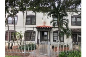 2000 Monroe St 8, Hollywood