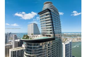 300 Biscayne Blvd Way 703, Miami