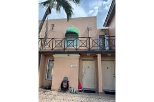12442 Nw 11th Ln 2006, Miami 12442 Nw 11th Ln 2006, Miami