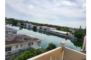 7900 Tatum Waterway Dr 502, Miami Beach