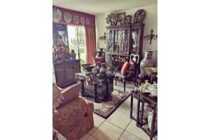 9150 Fontainebleau Blvd 505, Miami