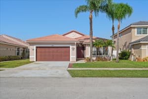 18022 Sw 12th Ct, Pembroke Pines