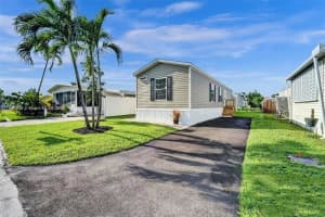 2920 Sw 57th Ct, Dania Beach
