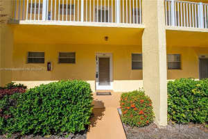 6700 Royal Palm Blvd 103d, Margate