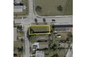 10020 Sw 182nd St, Miami