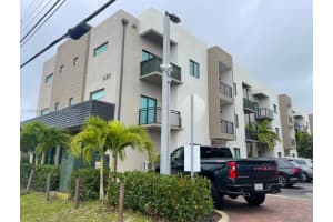 640 W 18th St 107, Hialeah