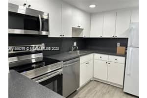13499 Biscayne Blvd 801, North Miami