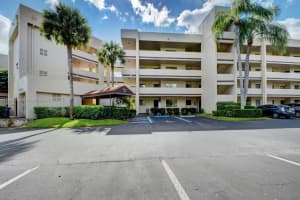 3154 Via Poinciana 308, Lake Worth