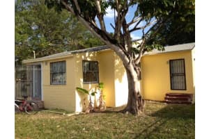 530 Nw 53rd St, Miami 530 Nw 53rd St, Miami