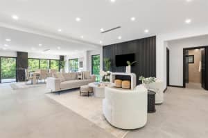 2261 Ne 192nd St, Miami