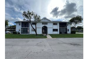 18935 Nw 62nd Ave 202, Hialeah