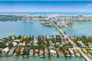 301 W Rivo Alto Dr, Miami Beach