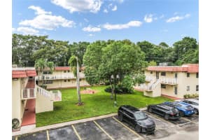 14901 Sw 4th St 13a, Pembroke Pines