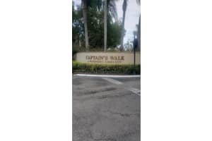 240 Captains Walk 5140, Delray Beach