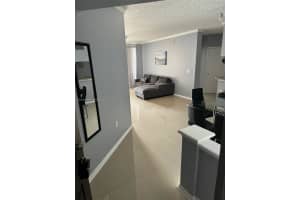 17100 N Bay Rd 1714, Sunny Isles Beach