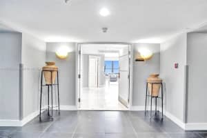 5225 Collins Ave Ph7, Miami Beach