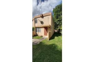6100 Sw 68th St 58, South Miami