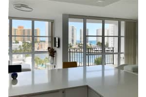 800 Parkview Dr 708, Hallandale Beach