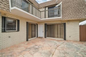 8209 Sw 23rd Ct 17c, North Lauderdale
