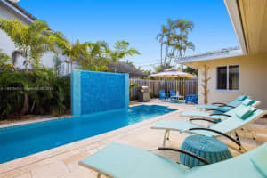 290 Tropic Dr, Lauderdale By The Sea