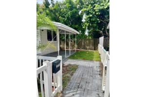 2419 Lincoln St 23b, Hollywood