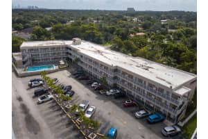 6580 Santona St A8, Coral Gables