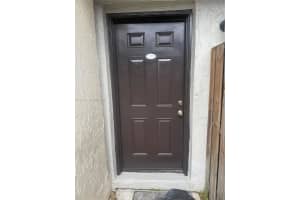 2272 Nw 52nd Ave 2272, Lauderhill