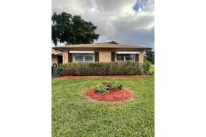 718 Whippoorwill Ln, Delray Beach