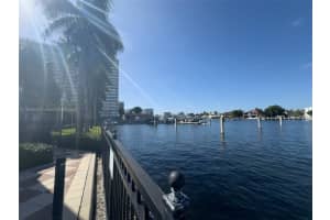 1945 S Ocean Dr M5, Hallandale Beach