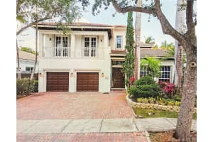 11161 Nw 71st St, Doral