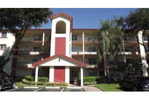 901 Sw 128th Ter 103a, Pembroke Pines