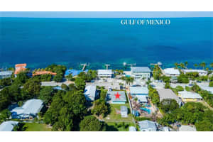 7951 Gulfstream Blvd, Marathon