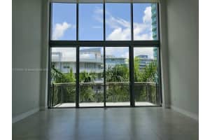 6000 Collins Ave 528, Miami Beach