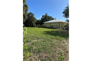 712 N 22nd St, Fort Pierce 712 N 22nd St, Fort Pierce