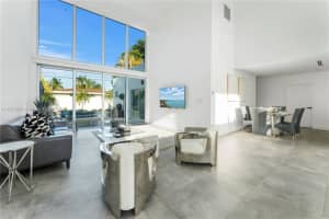 7525 Buccaneer Ave, North Bay Village