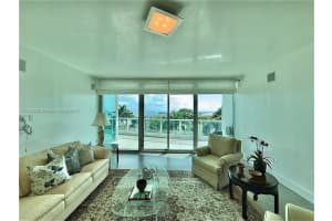 2627 S Bayshore Dr 804, Miami