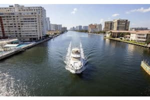 1913 S Ocean Dr 129, Hallandale Beach