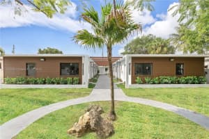 1946 Pierce St 1, Hollywood